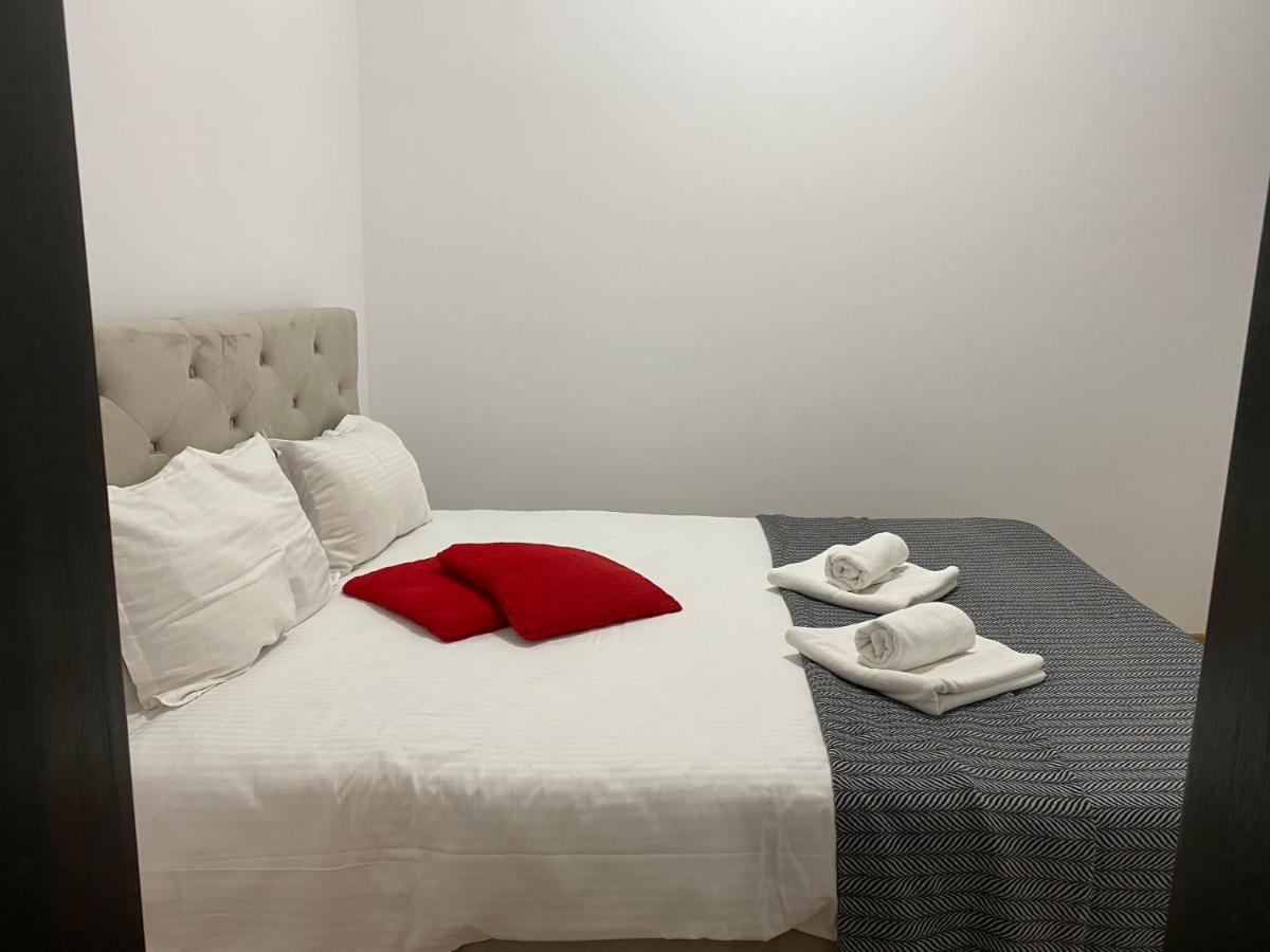 Studios & Apartments Palas By Glam Apartments 雅西 外观 照片