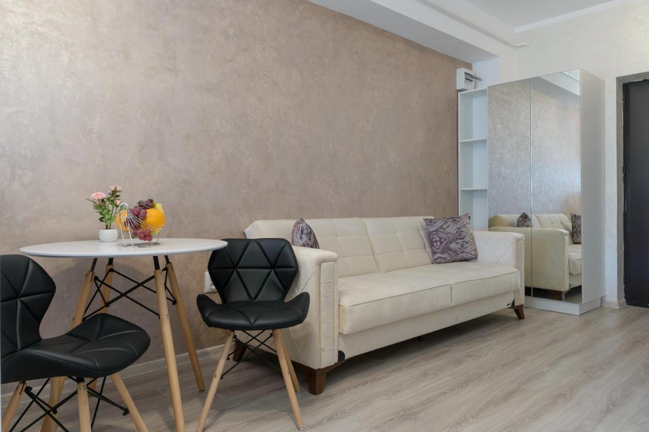 Studios & Apartments Palas By Glam Apartments 雅西 外观 照片