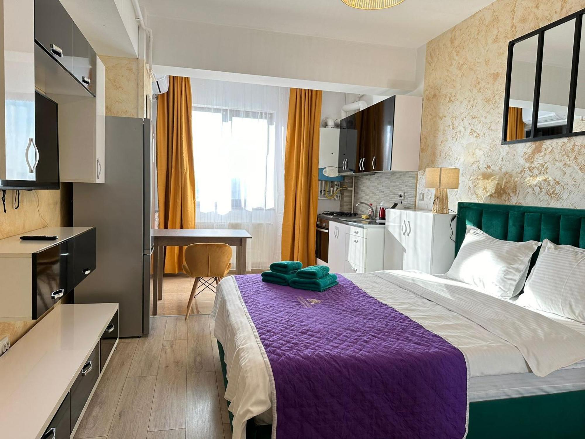 Studios & Apartments Palas By Glam Apartments 雅西 外观 照片