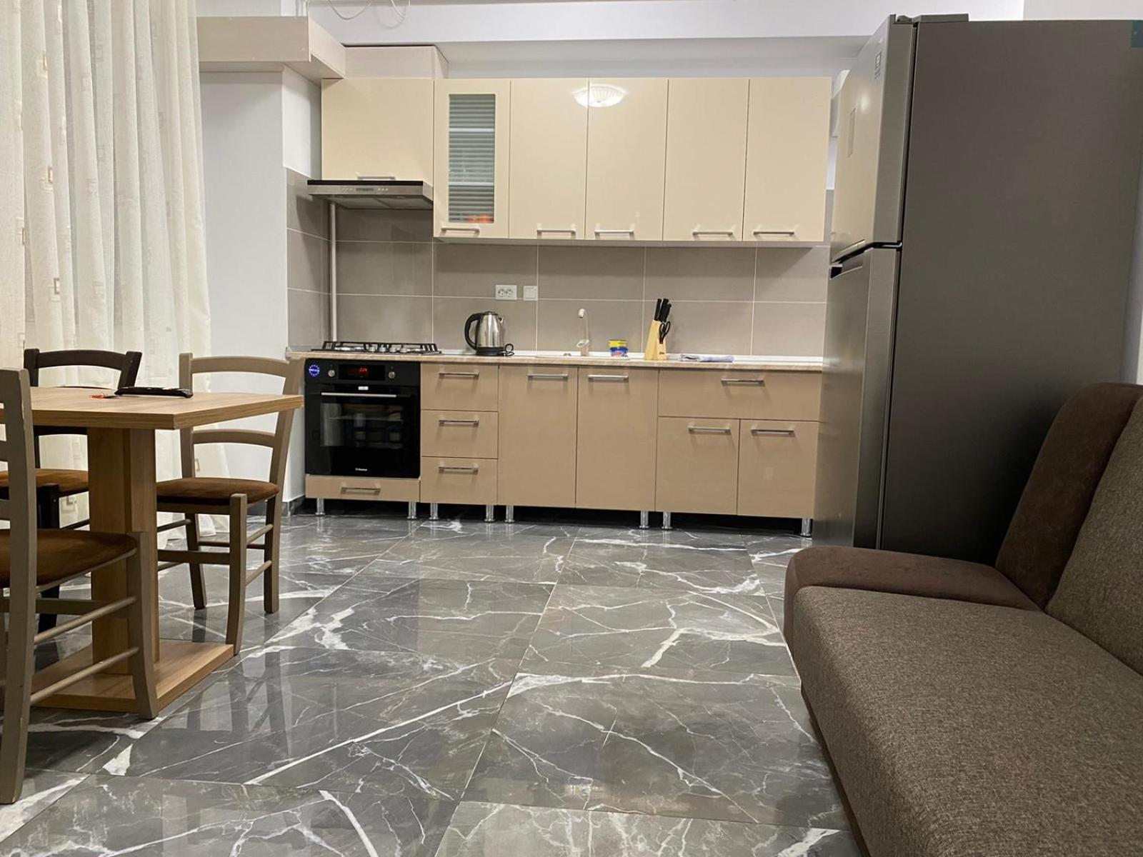 Studios & Apartments Palas By Glam Apartments 雅西 外观 照片