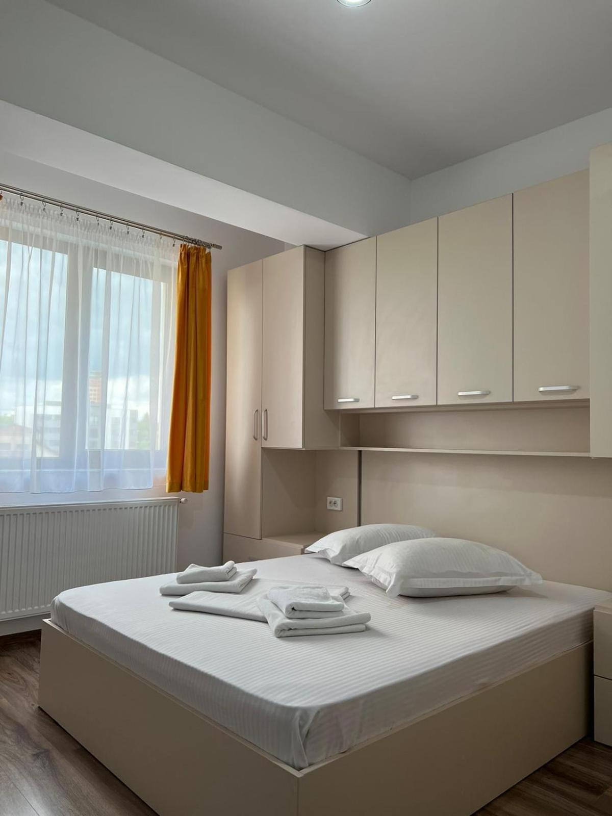 Studios & Apartments Palas By Glam Apartments 雅西 外观 照片