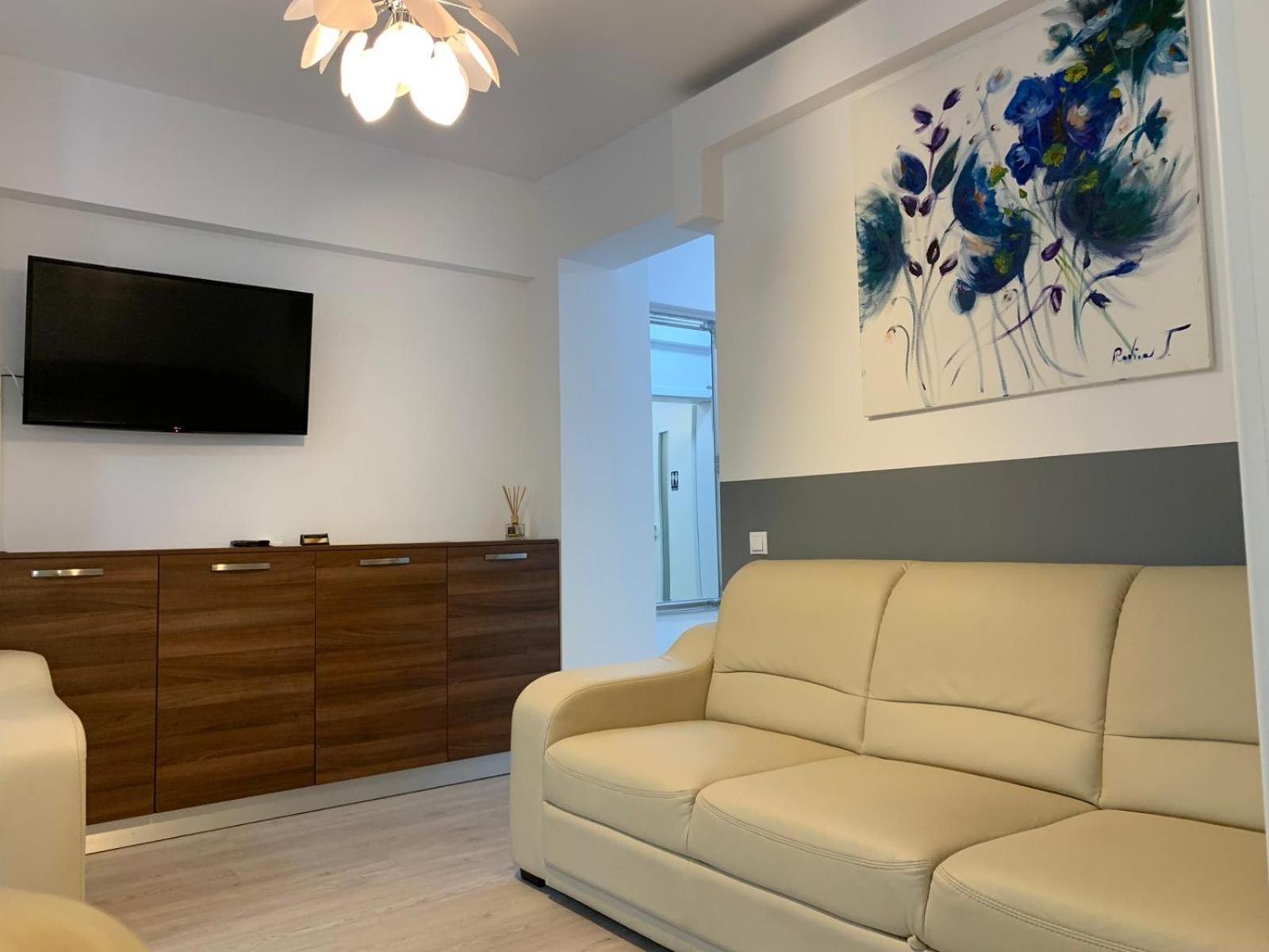 Studios & Apartments Palas By Glam Apartments 雅西 外观 照片