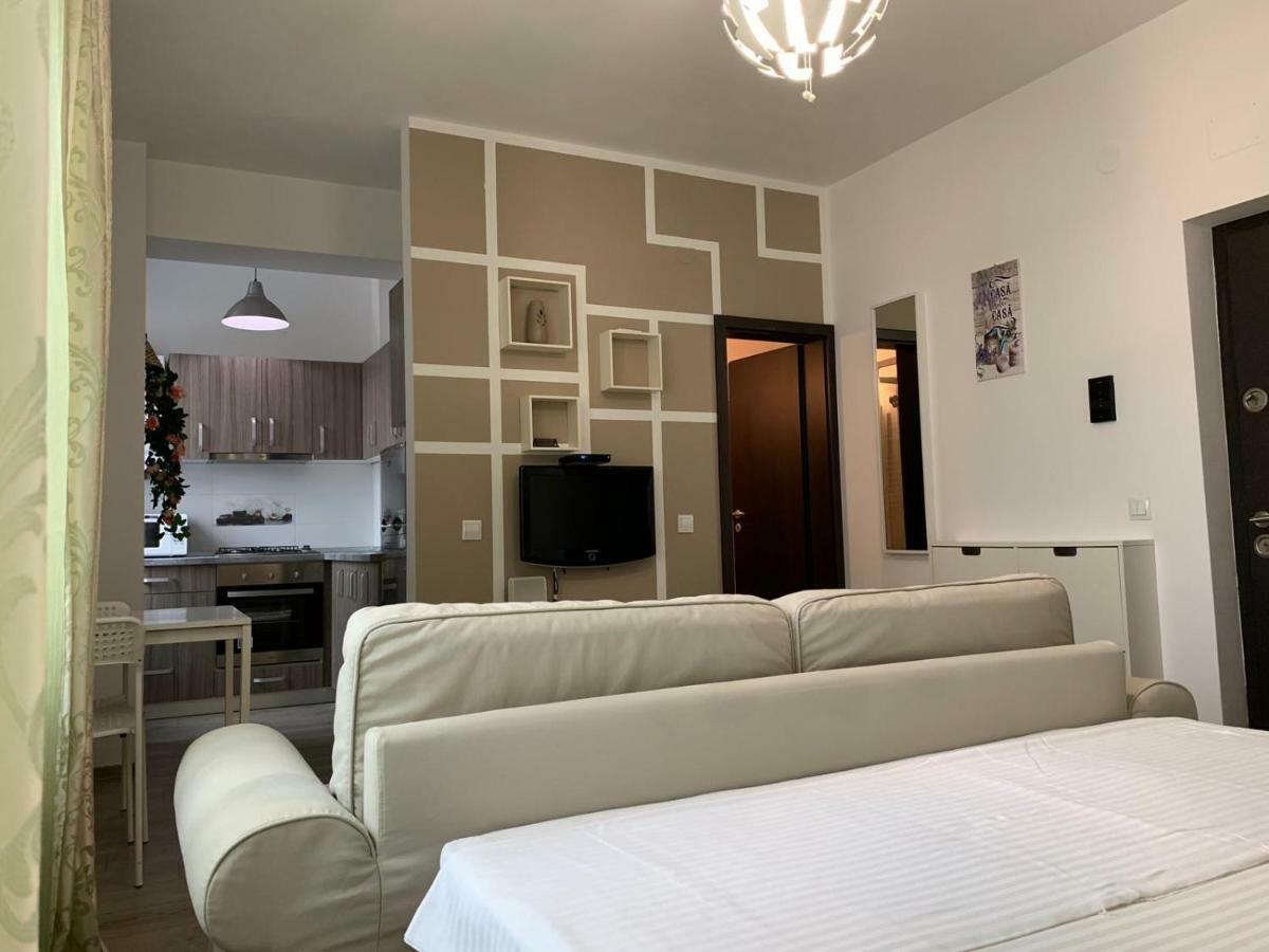 Studios & Apartments Palas By Glam Apartments 雅西 外观 照片